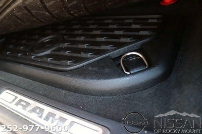 2021 RAM 1500 Laramie 4x4 Crew Cab 5'7" Box