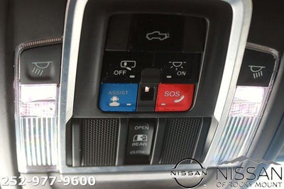 2021 RAM 1500 Laramie 4x4 Crew Cab 5'7" Box