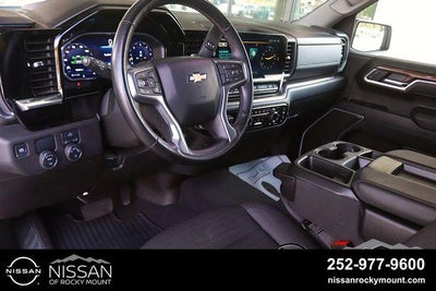 2025 Chevrolet Silverado 1500 Crew Cab Short Box 2-Wheel Drive LT