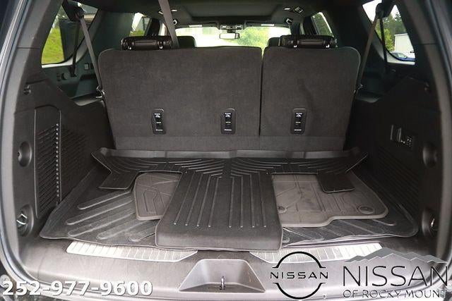2022 Chevrolet Suburban 4WD RST