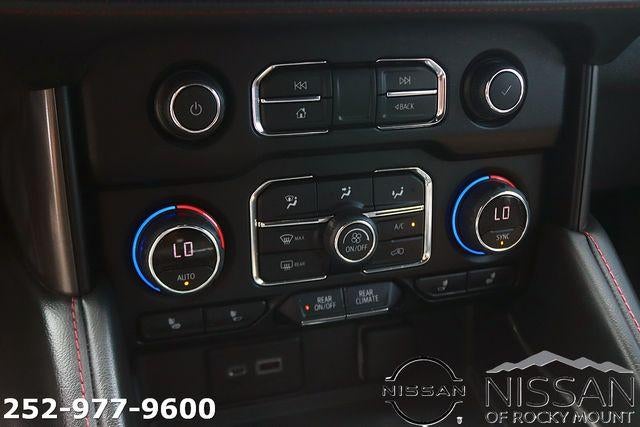 2022 Chevrolet Suburban 4WD RST