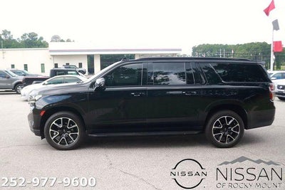 2022 Chevrolet Suburban 4WD RST