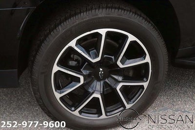 2022 Chevrolet Suburban 4WD RST