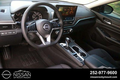 2025 Nissan Altima SV FWD
