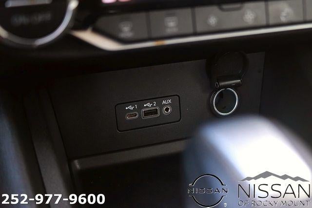 2023 Nissan Sentra SR CVT