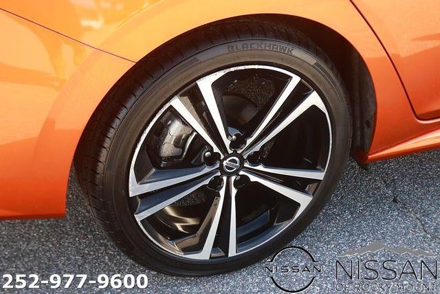 2023 Nissan Sentra SR CVT