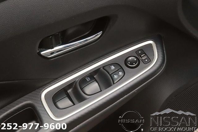 2024 Nissan Versa SR CVT
