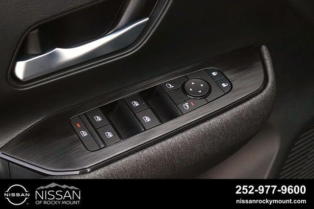 2025 Nissan Kicks SV FWD