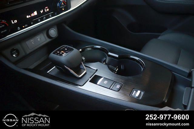 2026 Nissan Rogue 2026.5 FWD Dark Armor