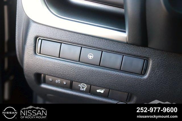 2026 Nissan Rogue 2026.5 FWD Dark Armor
