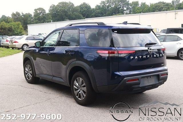 2025 Nissan Pathfinder SV 4WD