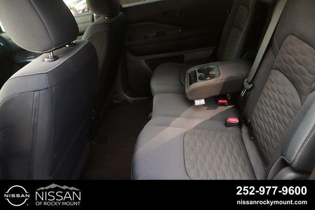 2026 Nissan Pathfinder SV 2WD