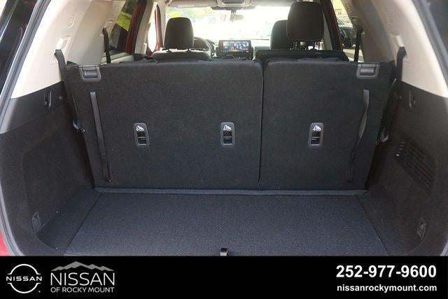 2026 Nissan Pathfinder SV 2WD