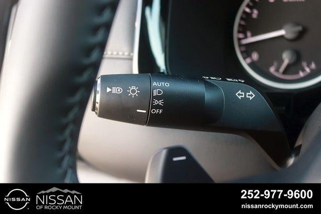 2026 Nissan Pathfinder SV 2WD