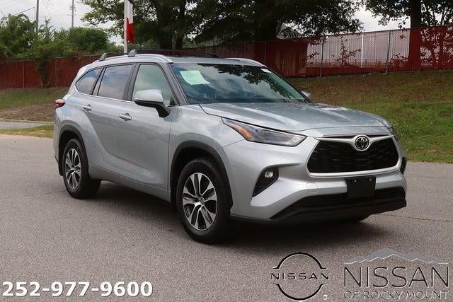 2023 Toyota Highlander XLE FWD (Natl)