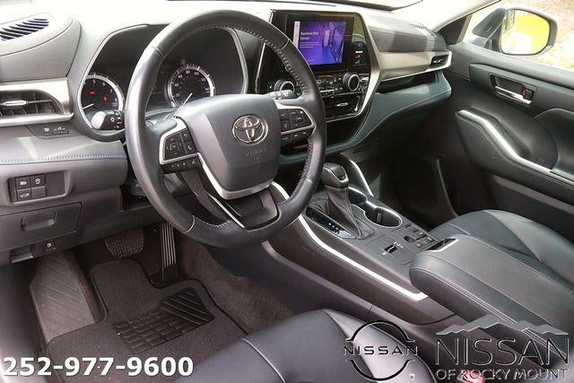 2023 Toyota Highlander XLE FWD (Natl)