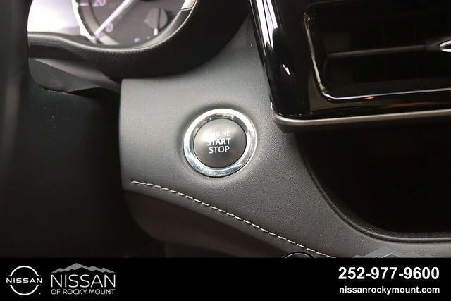 2023 Toyota Highlander XLE FWD (Natl)
