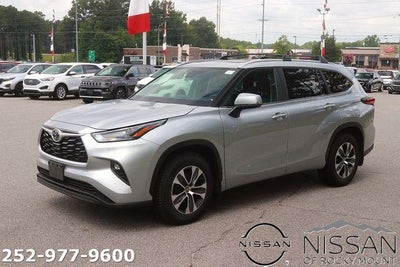 2023 Toyota Highlander XLE FWD (Natl)