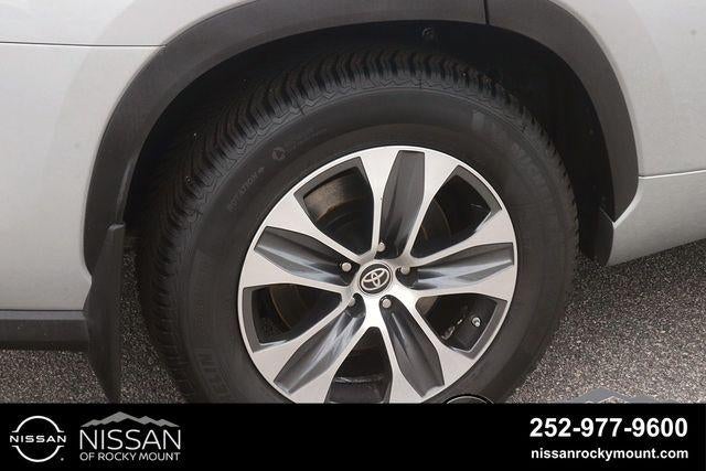 2023 Toyota Highlander XLE FWD (Natl)