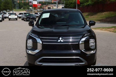 2025 Mitsubishi Outlander SE FWD