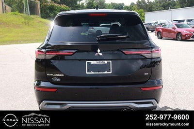 2025 Mitsubishi Outlander SE FWD
