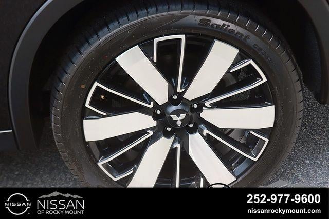 2025 Mitsubishi Outlander SE FWD