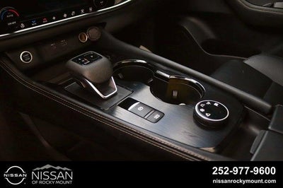 2023 Nissan Rogue AWD SL