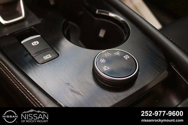 2023 Nissan Rogue AWD SL