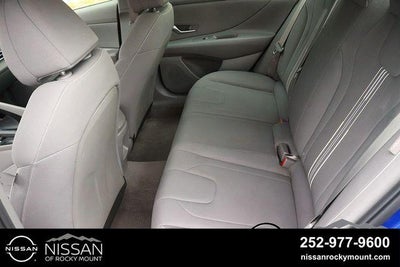 2024 Hyundai ELANTRA SEL IVT
