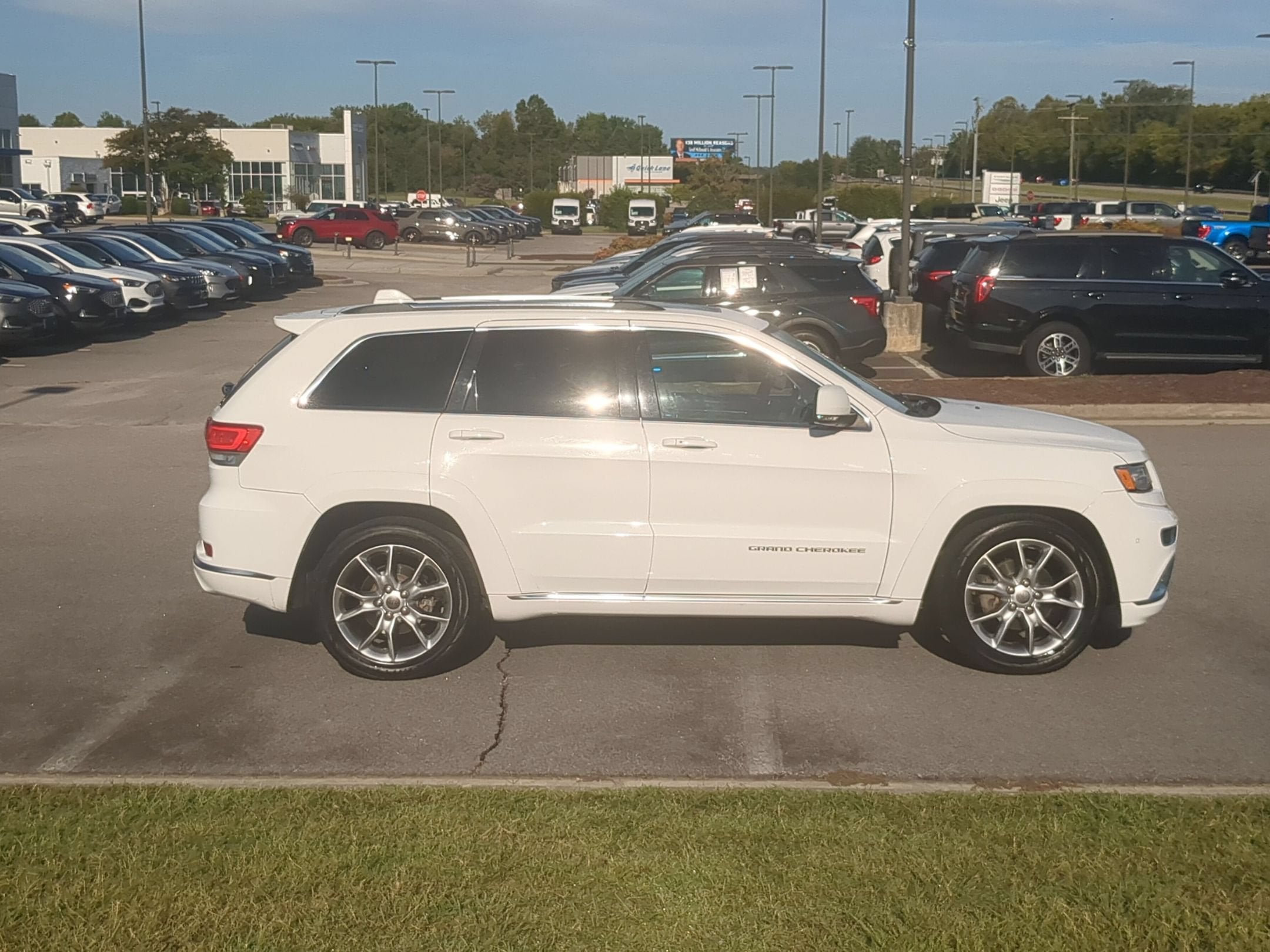 Used 2015 Jeep Grand Cherokee Summit with VIN 1C4RJFJG7FC104432 for sale in Prince George, VA