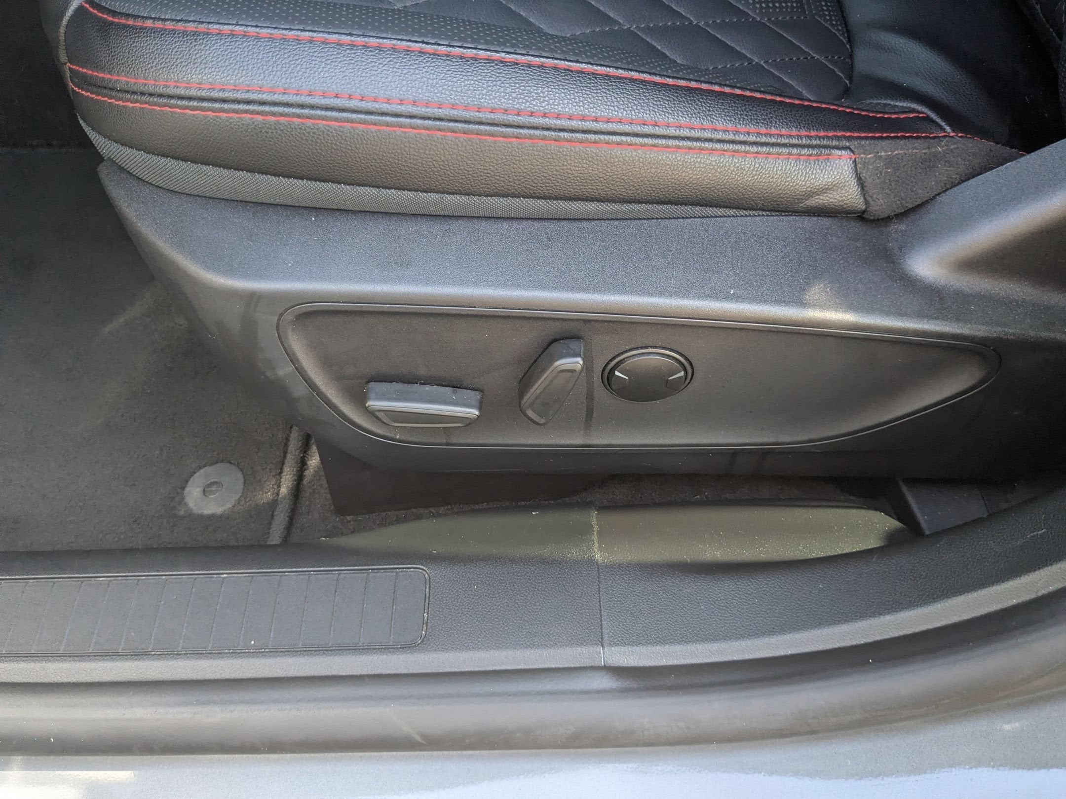 2024 Ford Escape ST-Line Elite