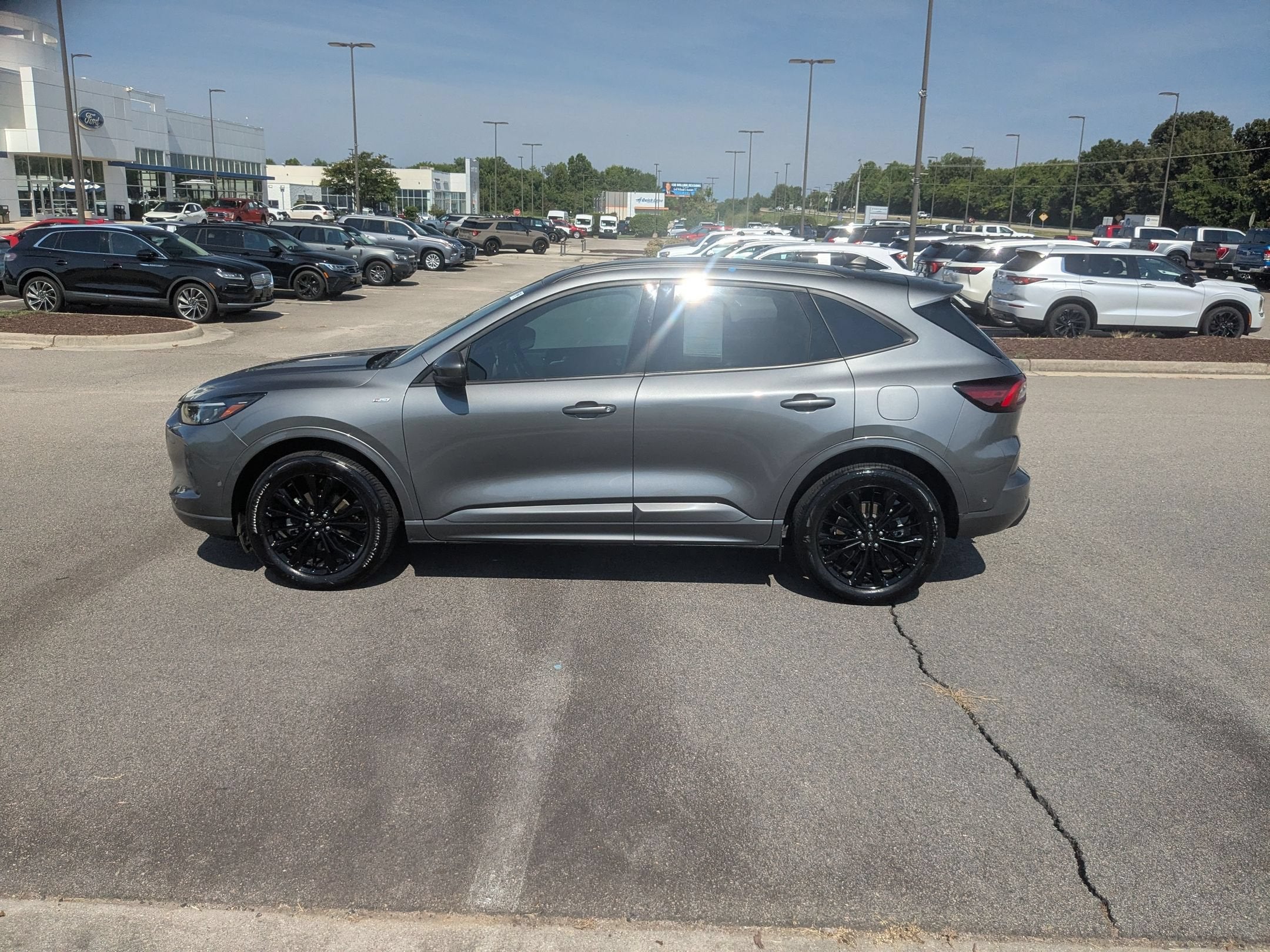2024 Ford Escape ST-Line Elite