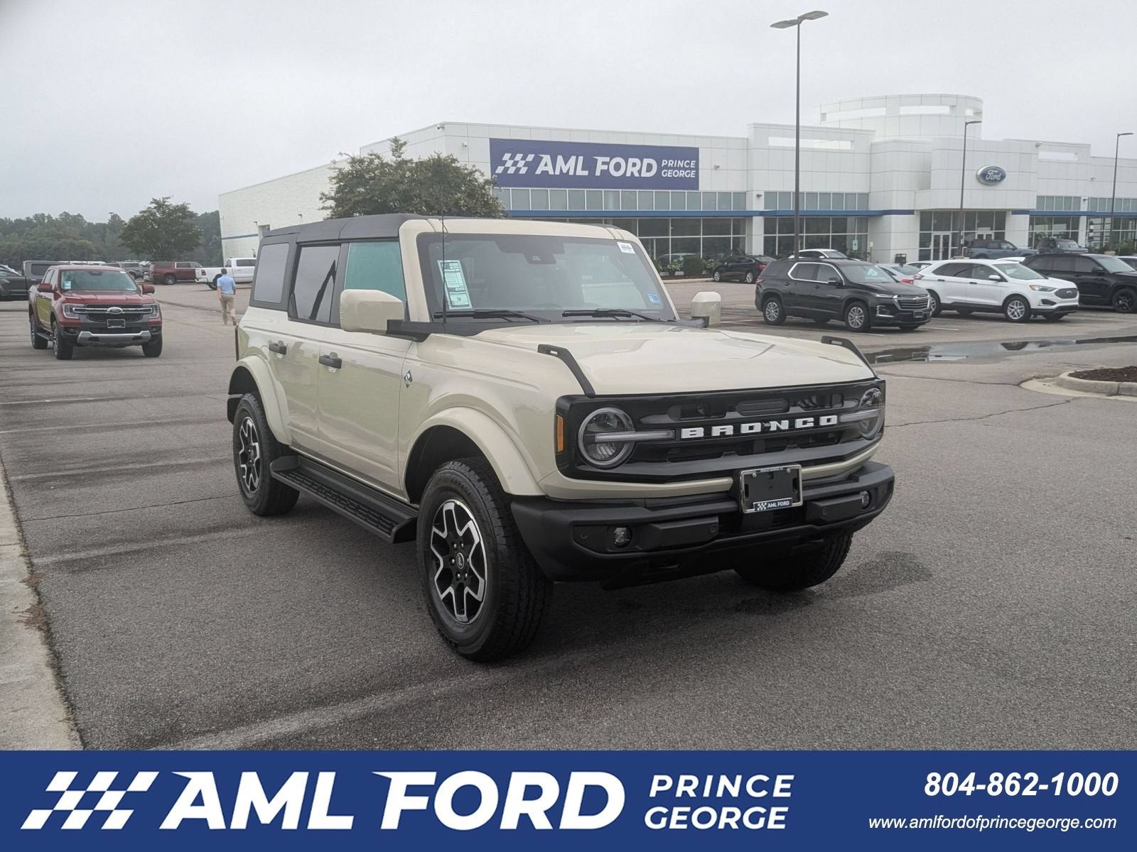 2026 Ford Bronco Outer Banks