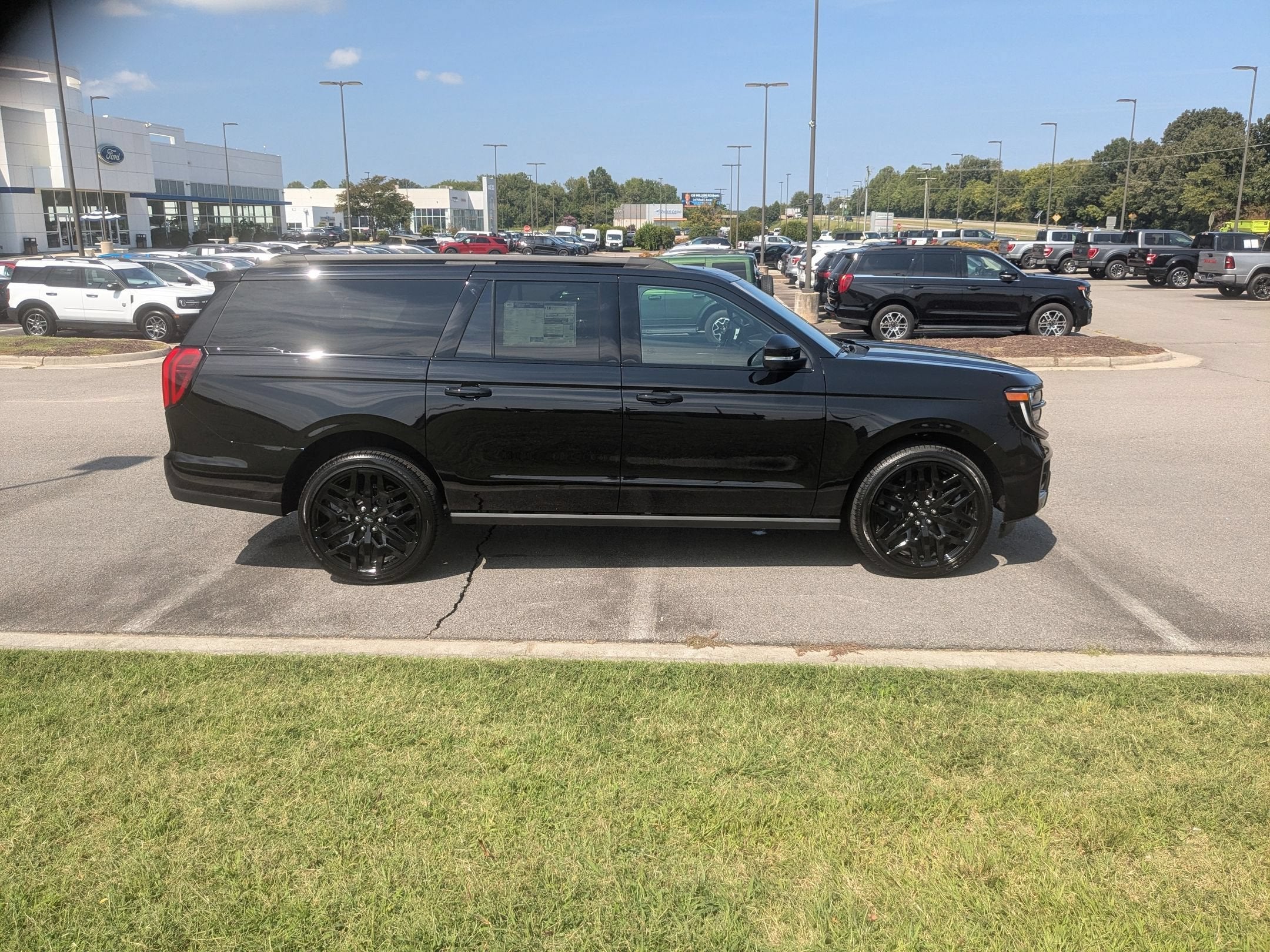 2027 Ford Expedition Max Platinum