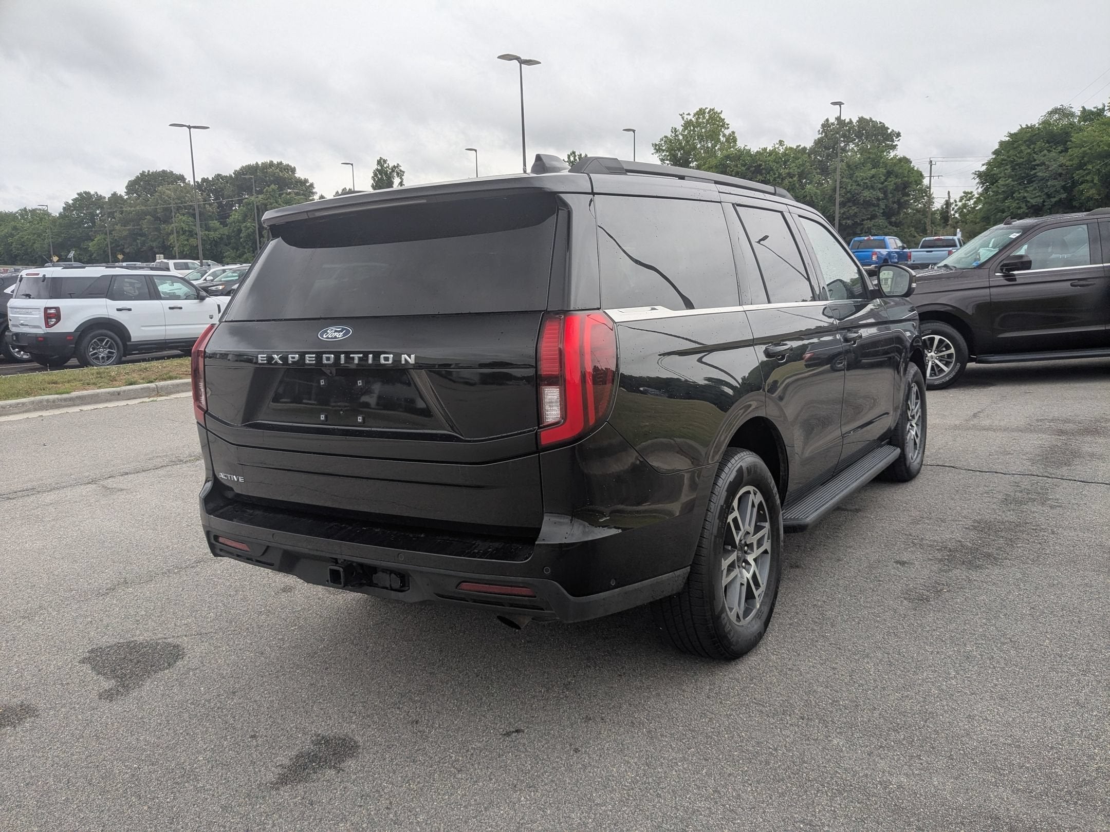 2025 Ford Expedition Active