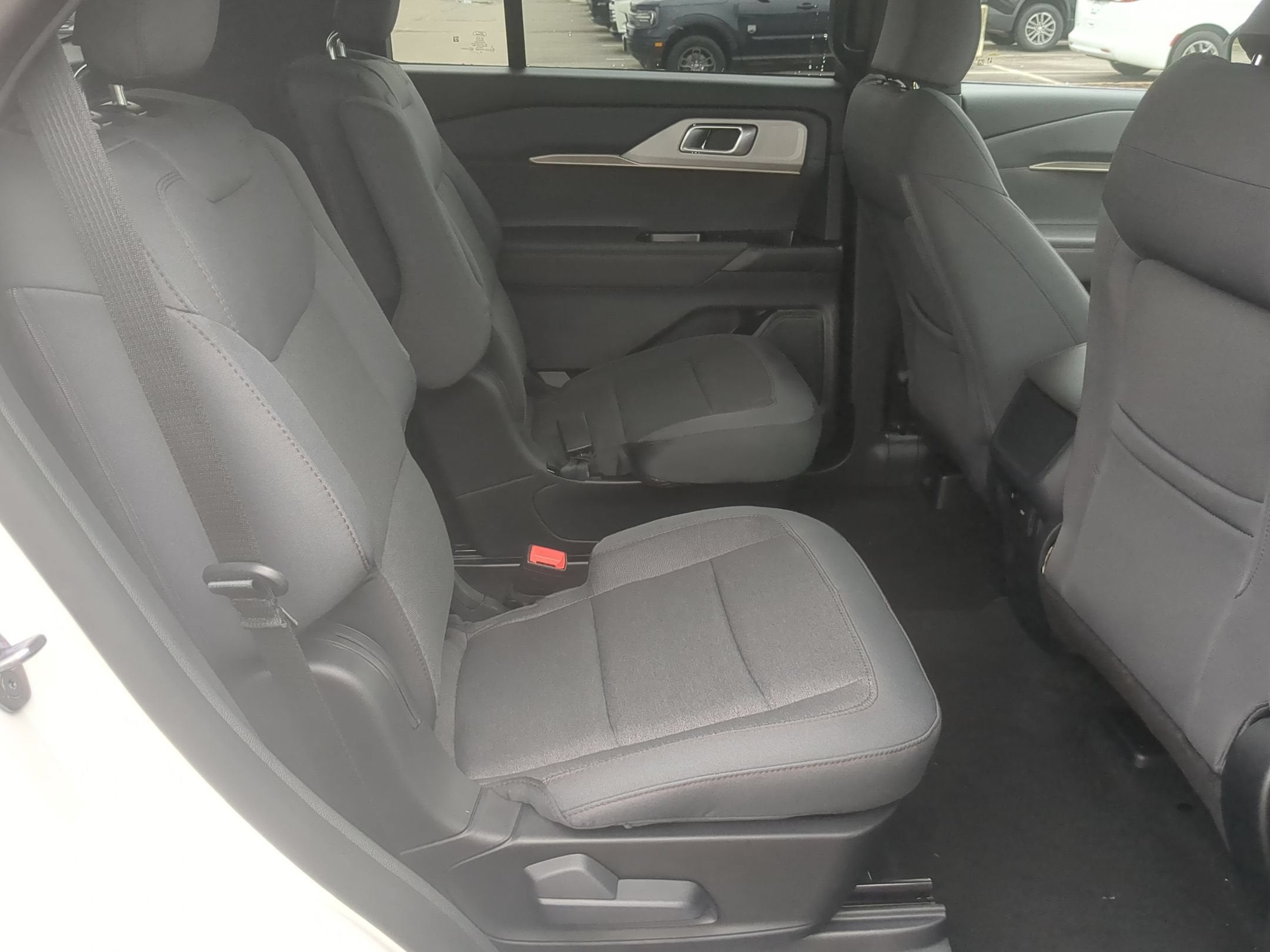 2027 Ford Explorer Active w/200A Pkg
