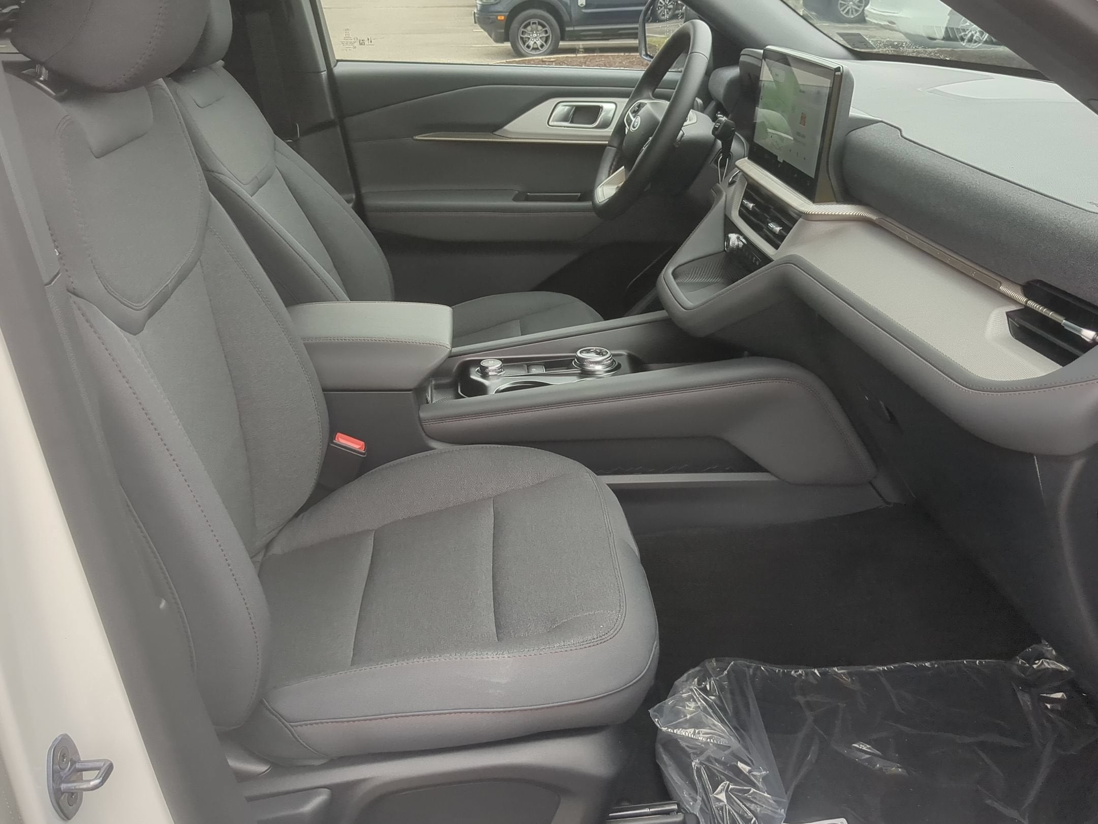 2027 Ford Explorer Active w/200A Pkg