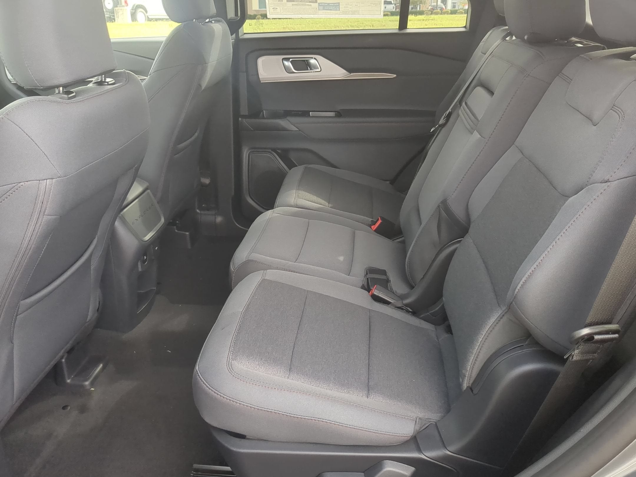 2027 Ford Explorer Active w/200A Pkg