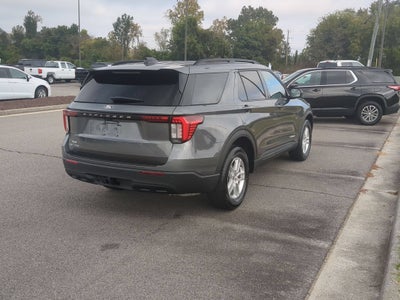 2027 Ford Explorer Active w/200A Pkg
