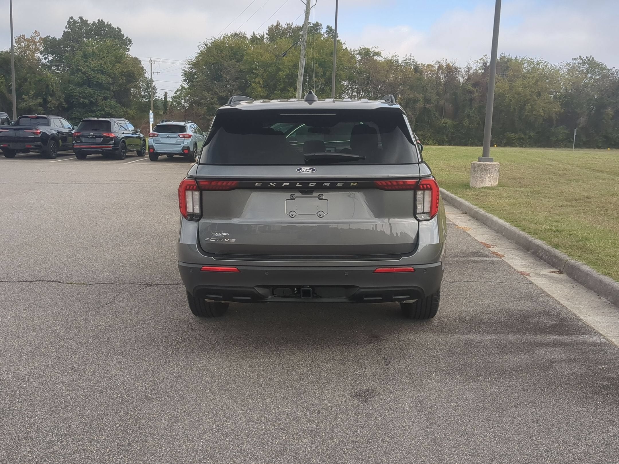 2027 Ford Explorer Active w/200A Pkg