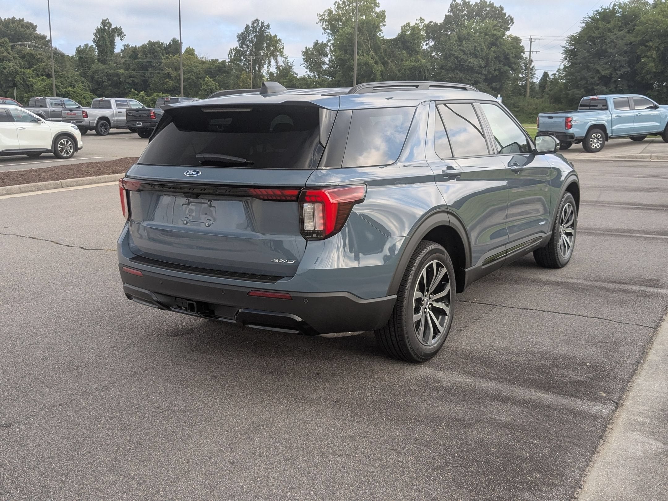 2026 Ford Explorer ST-Line
