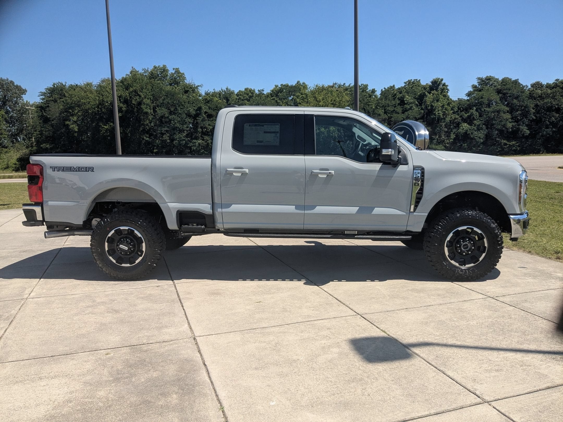 2026 Ford Super Duty F-250 SRW LARIAT