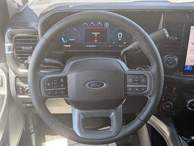2026 Ford Super Duty F-350 DRW LARIAT