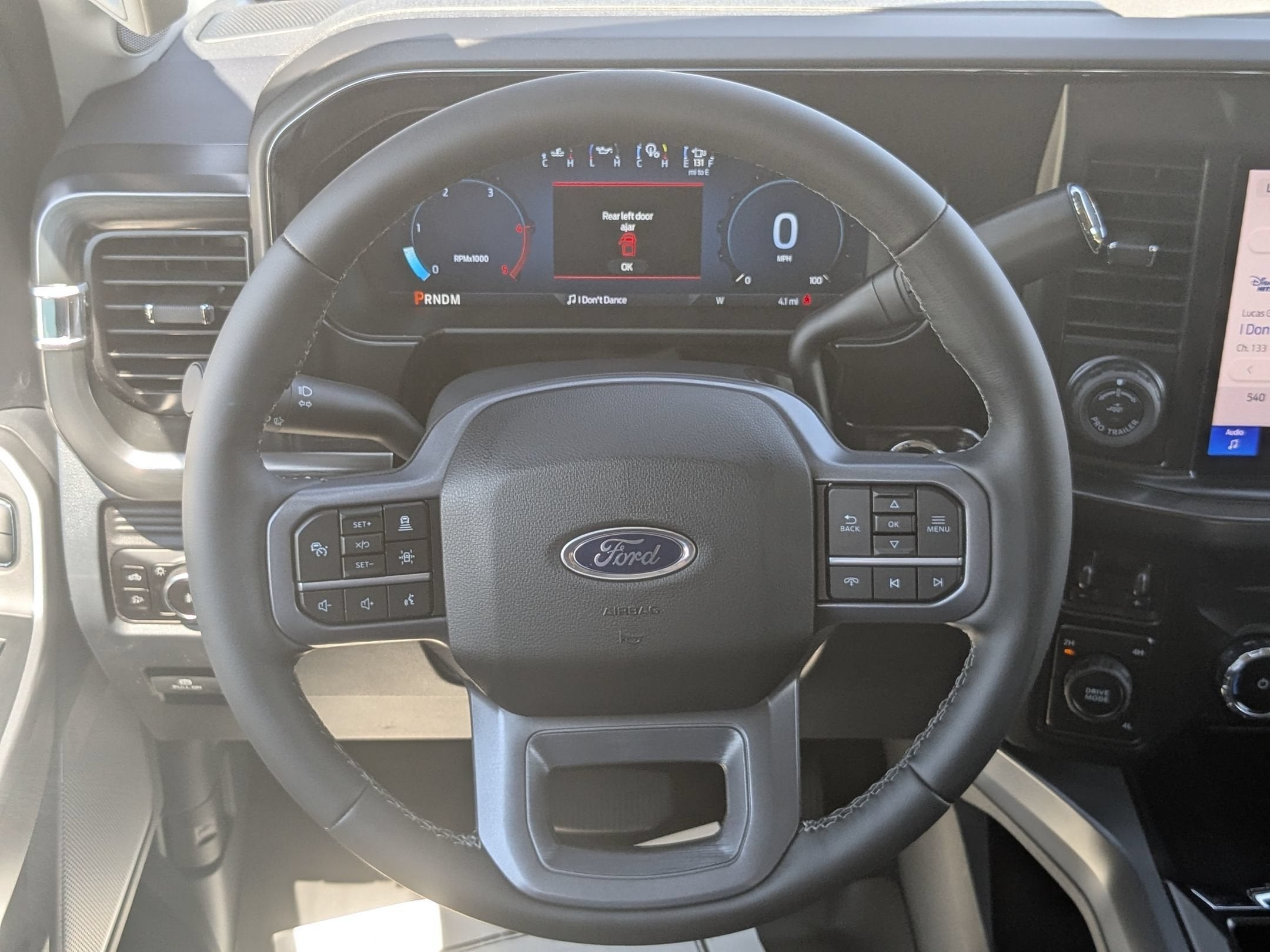 2026 Ford Super Duty F-350 DRW LARIAT
