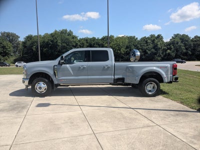 2026 Ford Super Duty F-350 DRW LARIAT