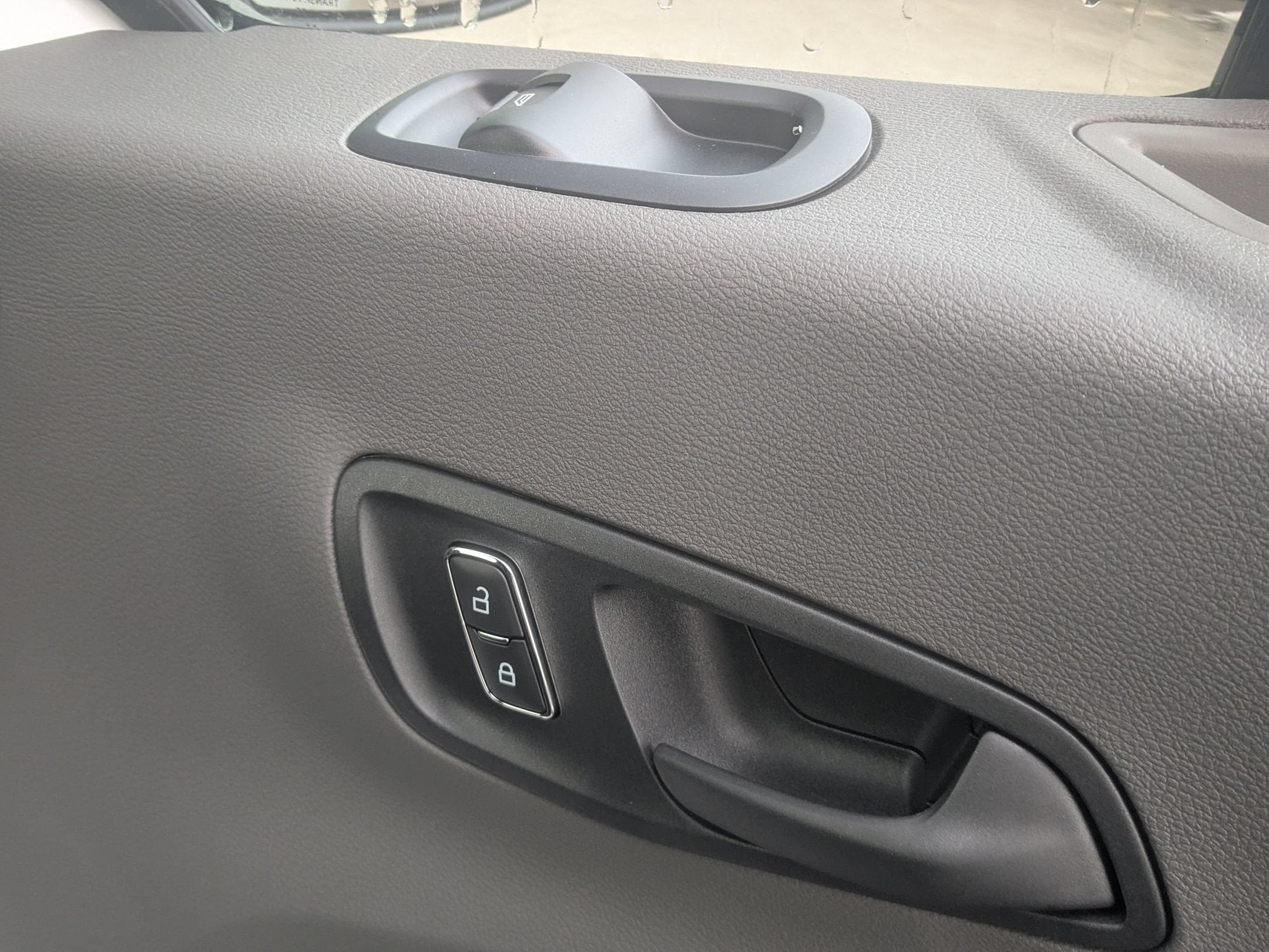 2026 Ford Transit Cargo Van Base