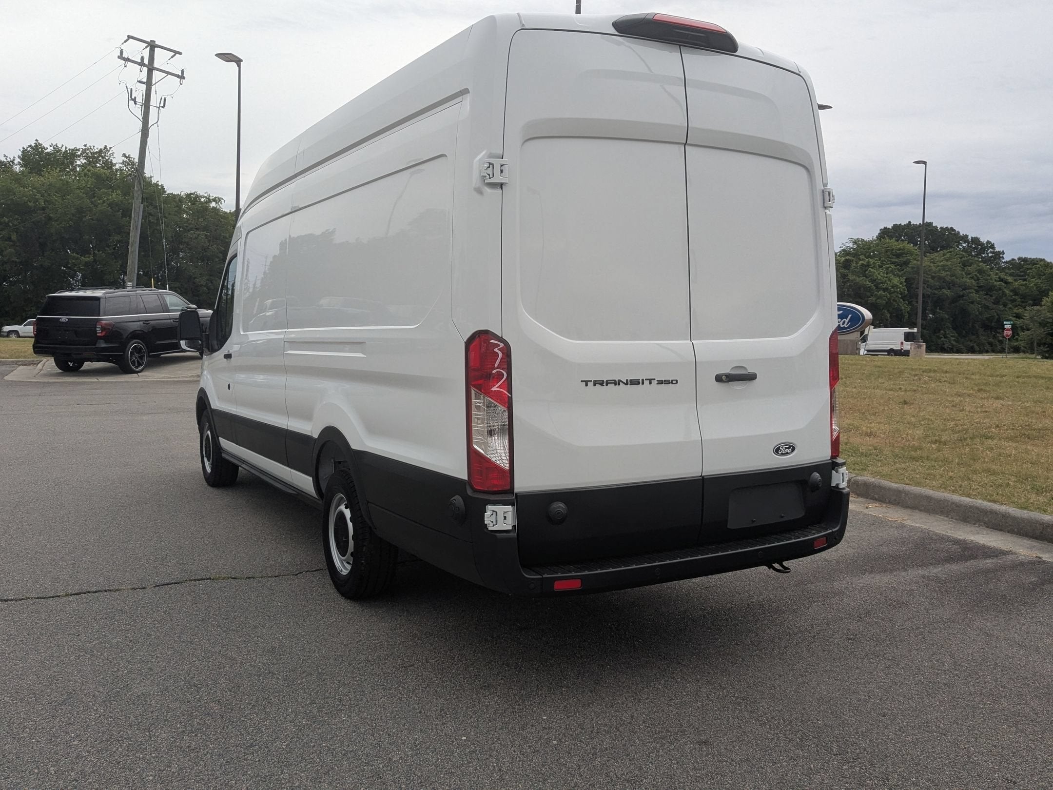 2026 Ford Transit Cargo Van Base