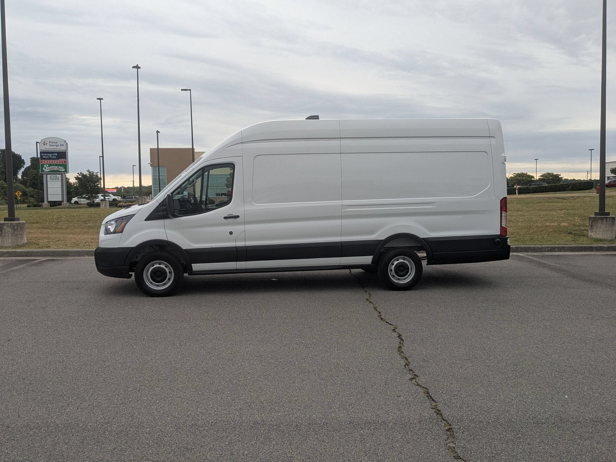 2026 Ford Transit Cargo Van Base