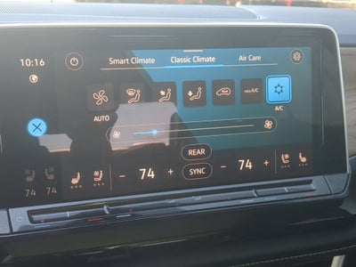 2025 Volkswagen Atlas 2.0T SE w/Technology