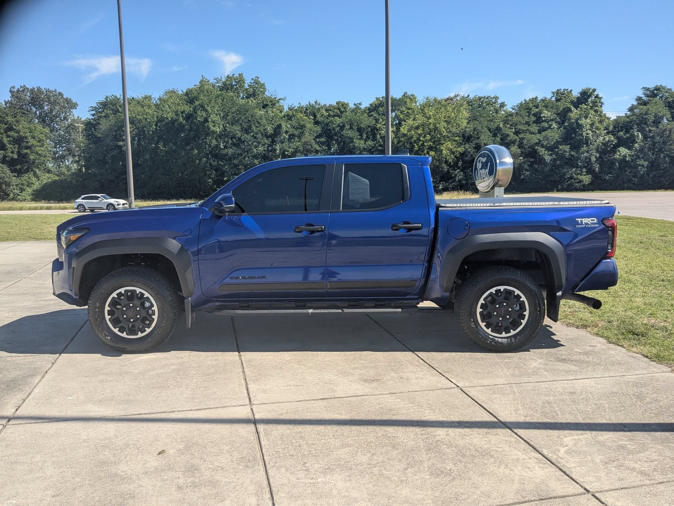 2025 Toyota Tacoma 4WD TRD Off Road